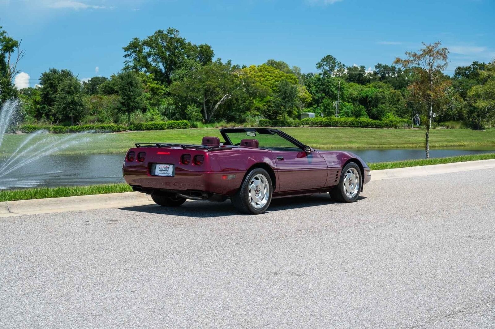 Chevrolet-Corvette-1993-2-Door-5