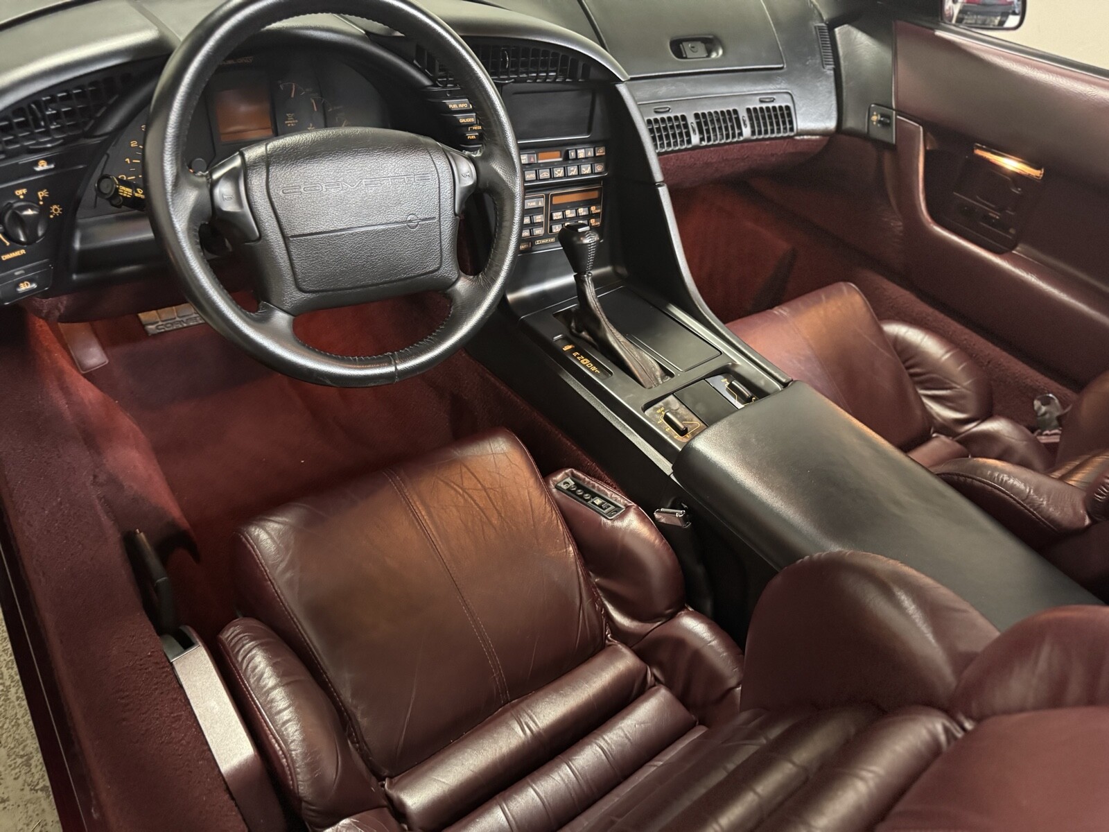 Chevrolet-Corvette-1993-26