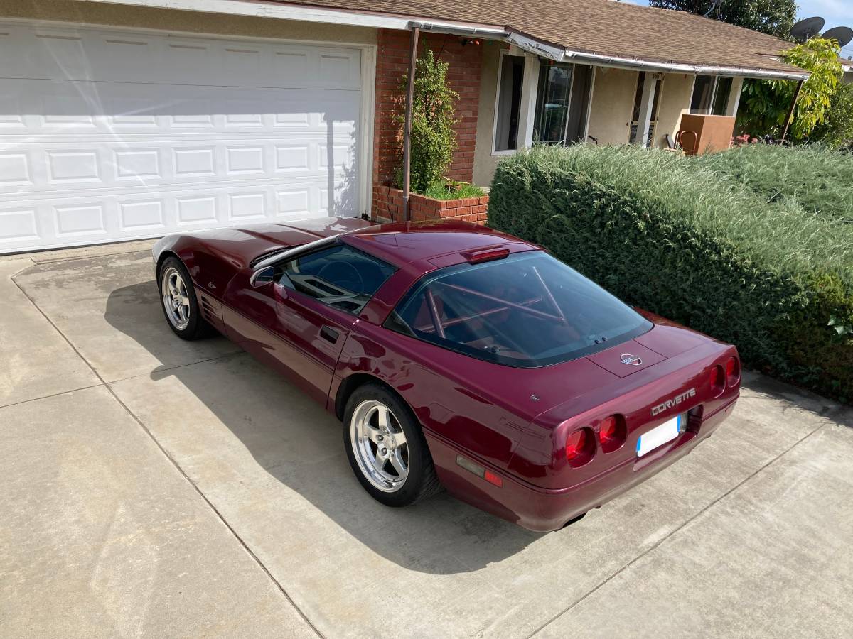 Chevrolet-Corvette-1993-8