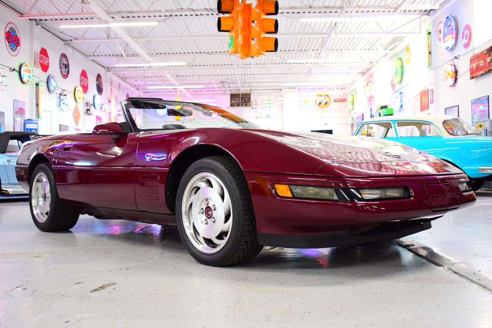Chevrolet-Corvette-1993-Convertible-2