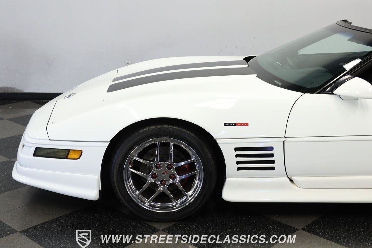 Chevrolet-Corvette-1993-Convertible-22
