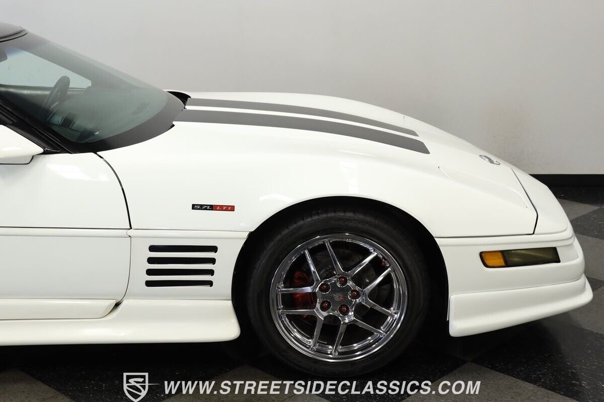 Chevrolet-Corvette-1993-Convertible-28