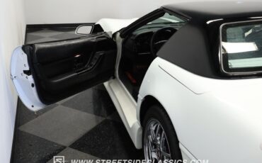 Chevrolet-Corvette-1993-Convertible-33