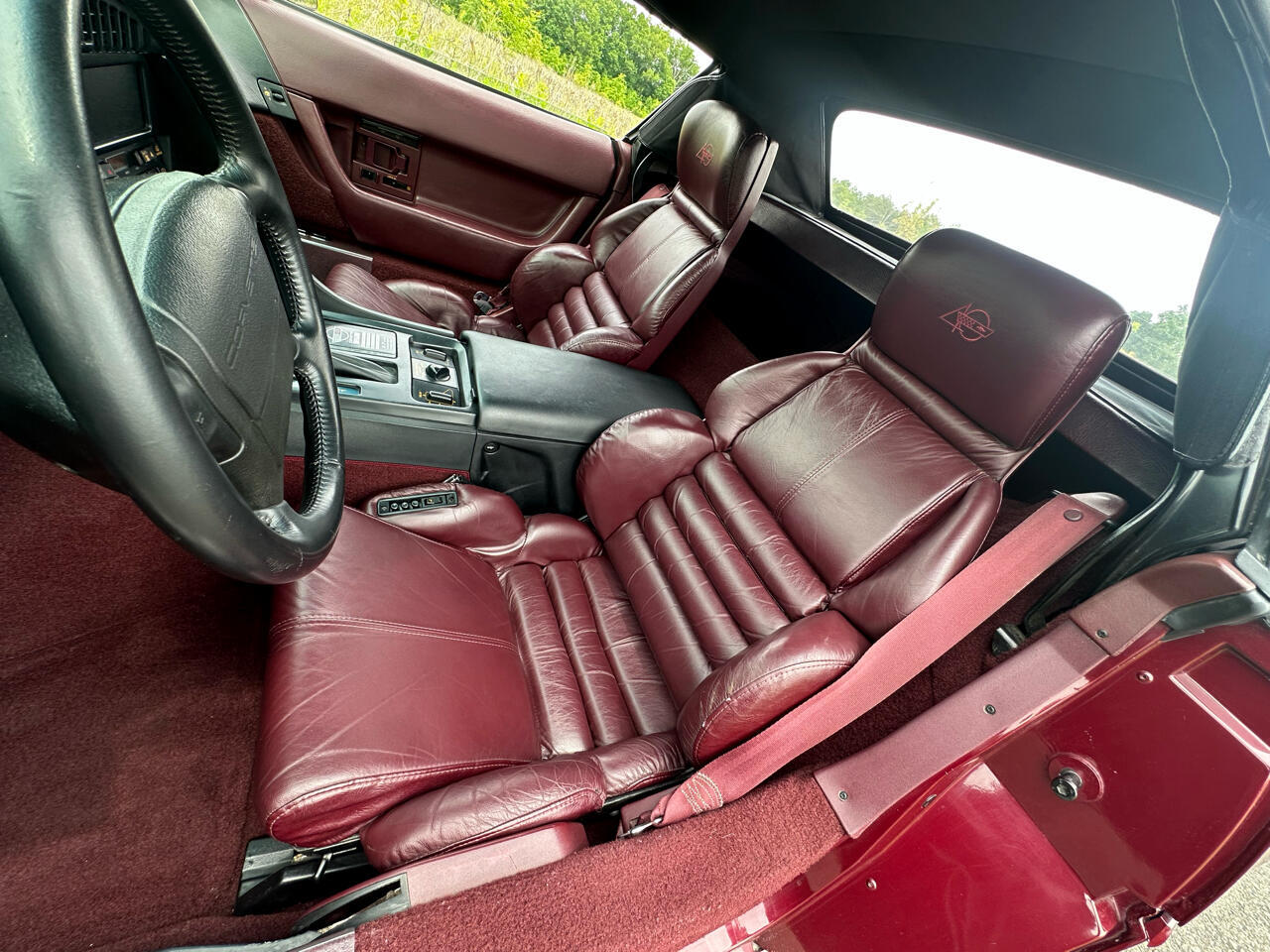Chevrolet-Corvette-1993-Convertible-33