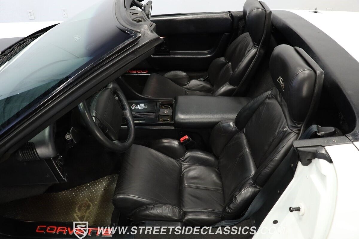 Chevrolet-Corvette-1993-Convertible-35