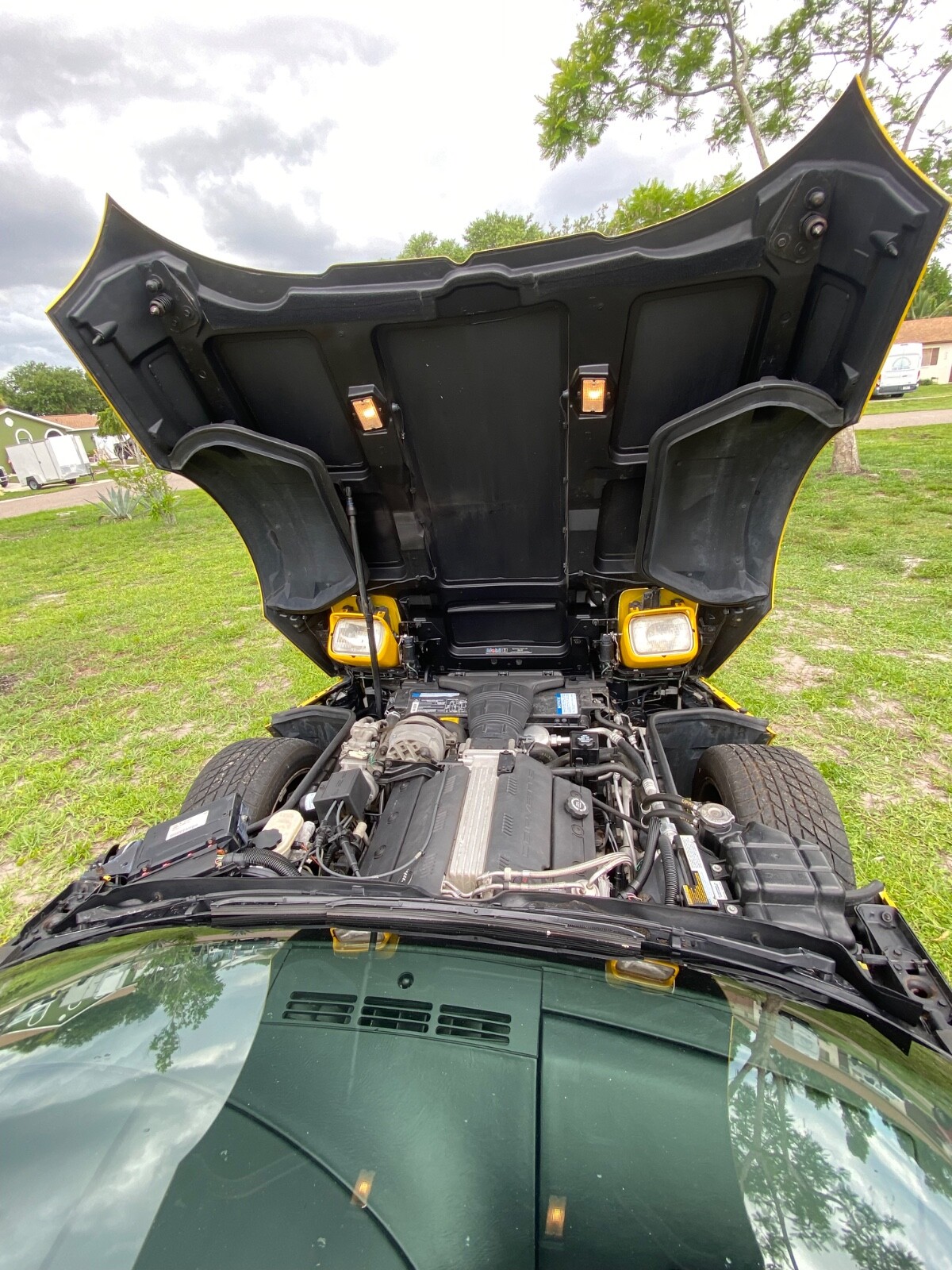 Chevrolet-Corvette-1993-Hatchback-25