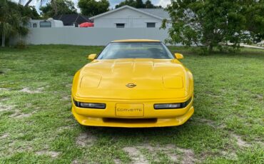 Chevrolet-Corvette-1993-Hatchback-3