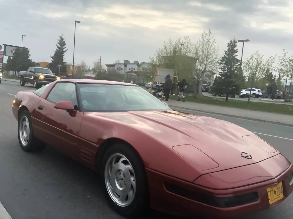 Chevrolet-Corvette-1993-red-12