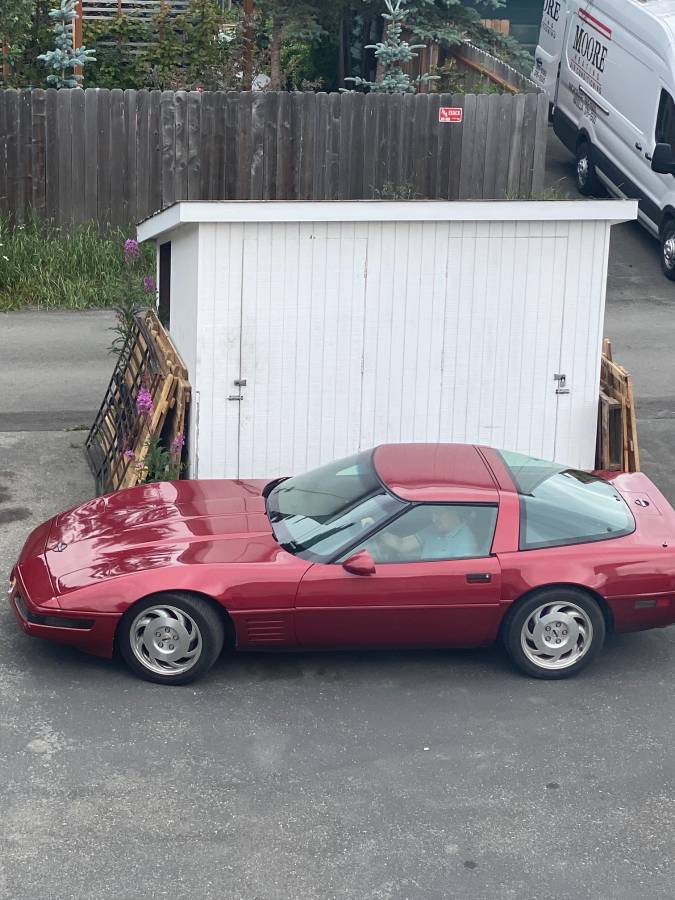 Chevrolet-Corvette-1993-red-2