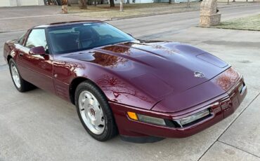 Chevrolet-Corvette-1993-red-2