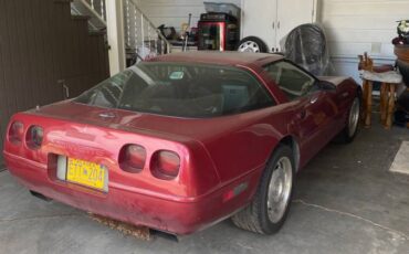 Chevrolet-Corvette-1993-red-3
