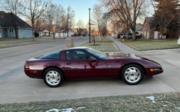 Chevrolet-Corvette-1993-red-3