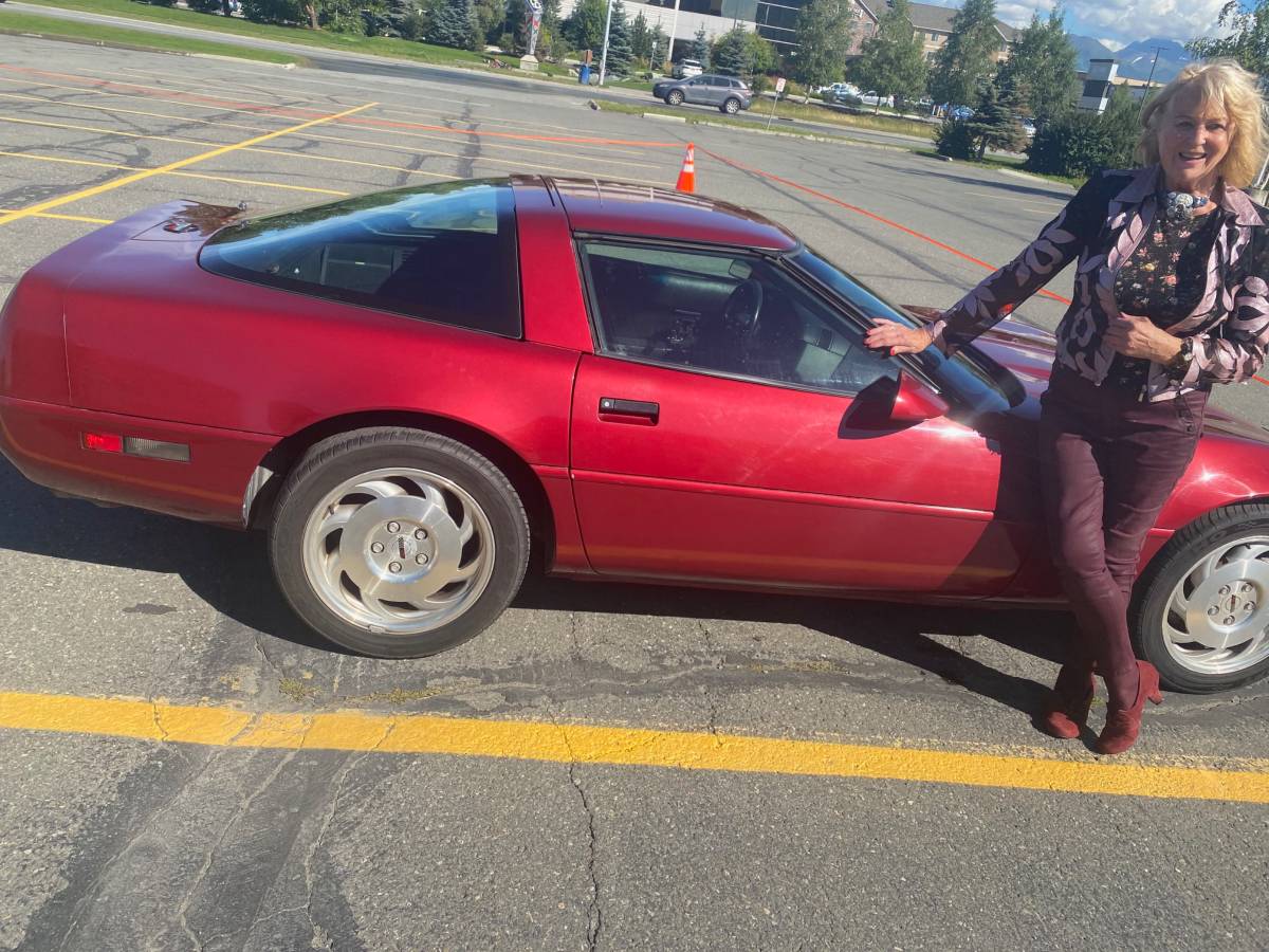 Chevrolet-Corvette-1993-red-8