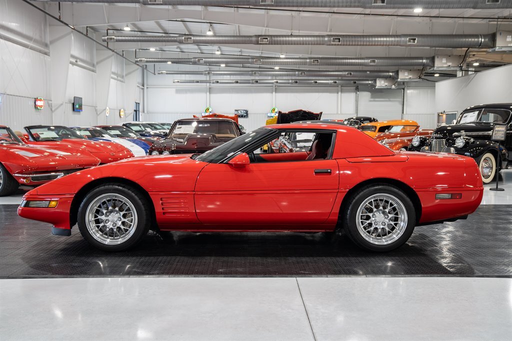 Chevrolet-Corvette-1994-2d-Convertible-1