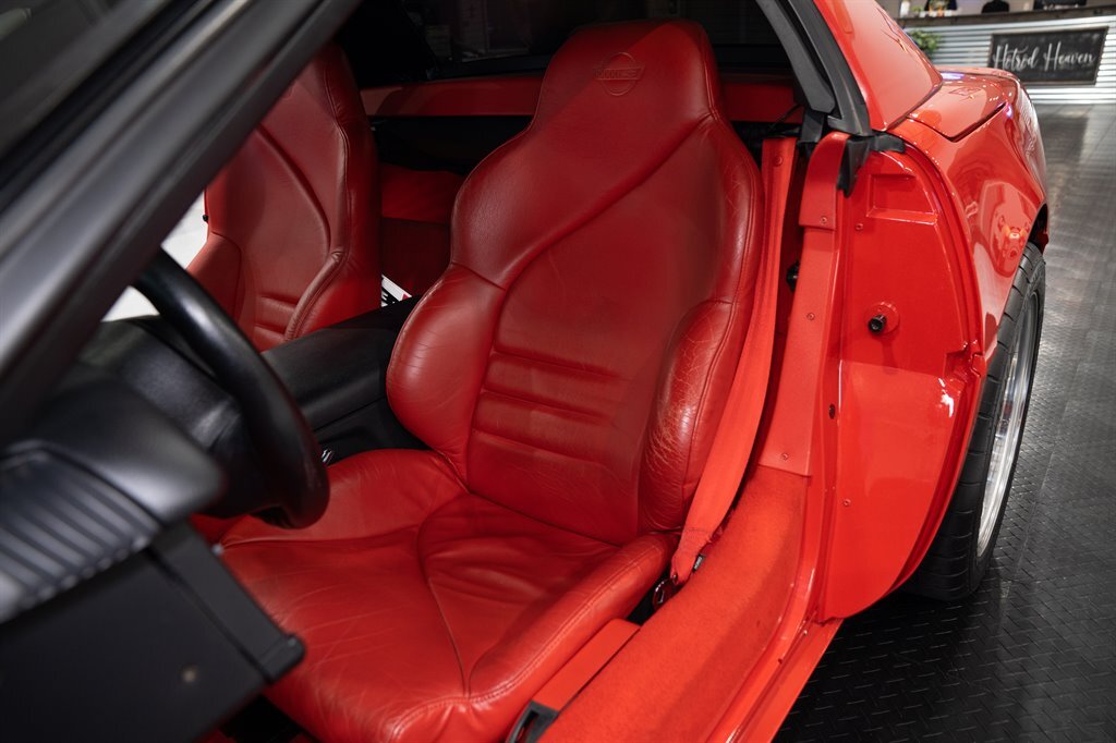 Chevrolet-Corvette-1994-2d-Convertible-26