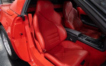 Chevrolet-Corvette-1994-2d-Convertible-32