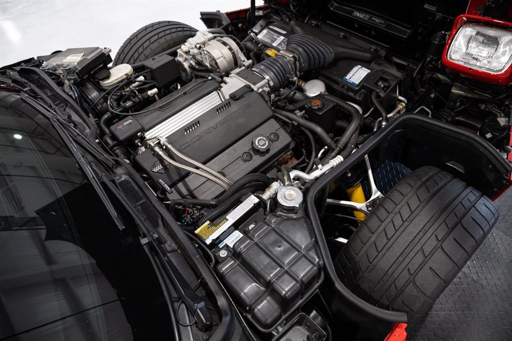 Chevrolet-Corvette-1994-2d-Convertible-37