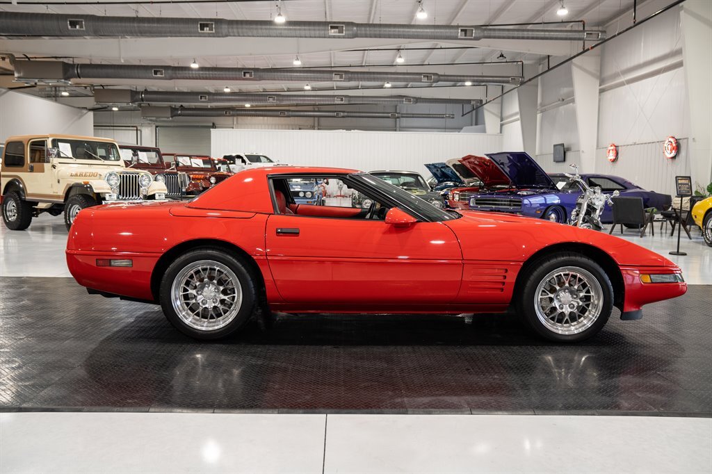 Chevrolet-Corvette-1994-2d-Convertible-5