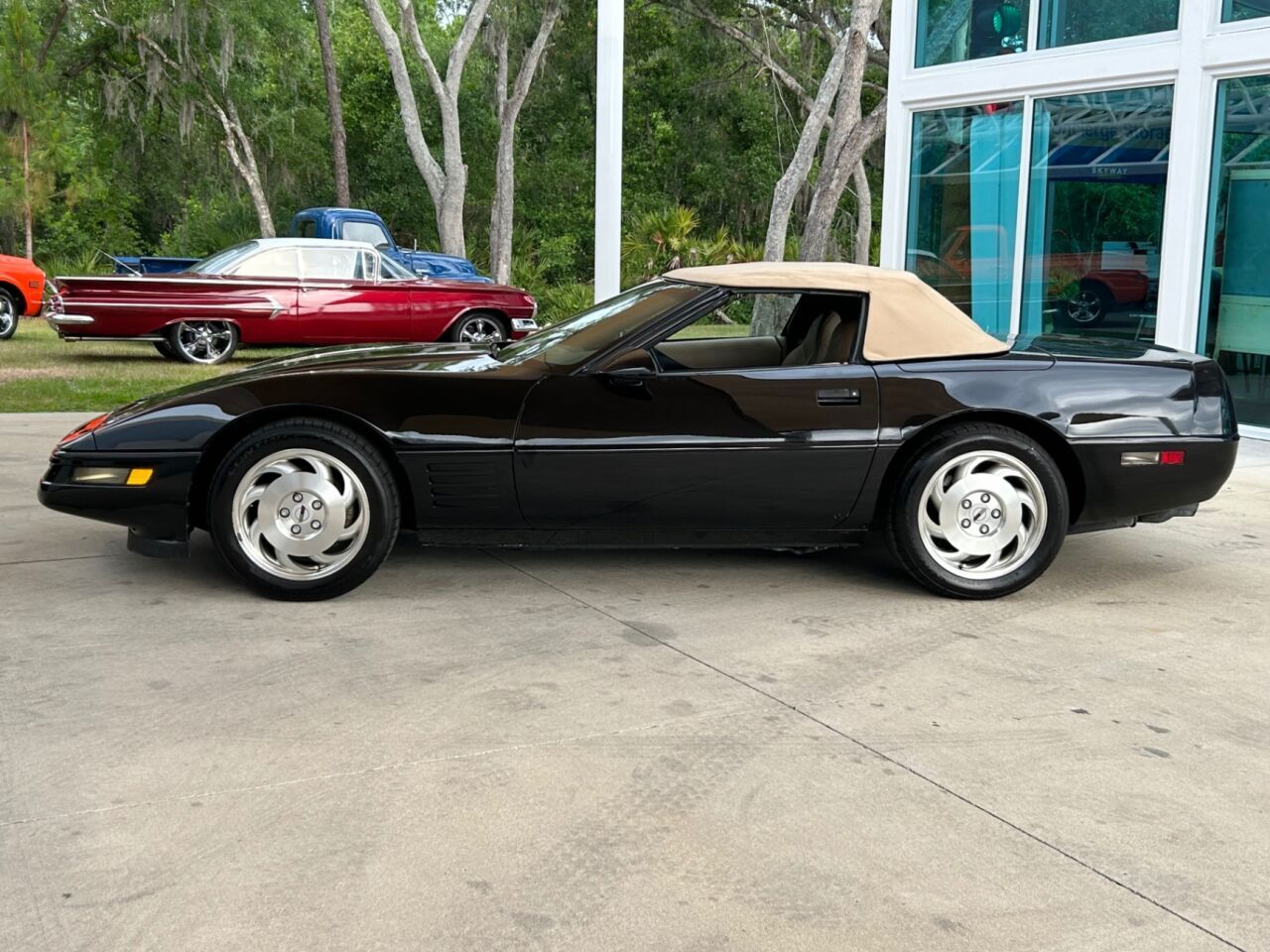 Chevrolet-Corvette-1994-Convertible-12