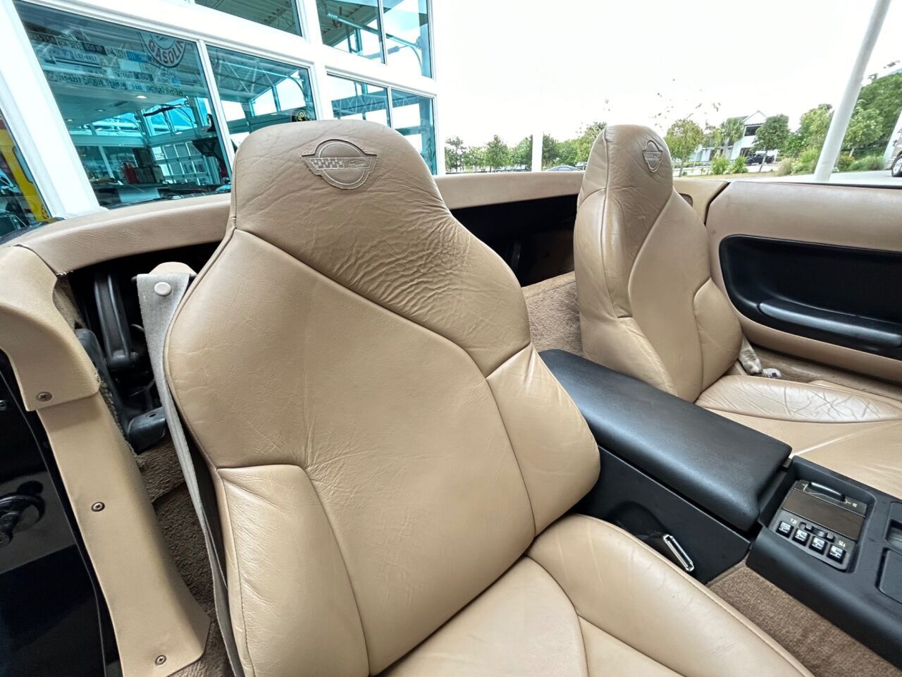 Chevrolet-Corvette-1994-Convertible-20