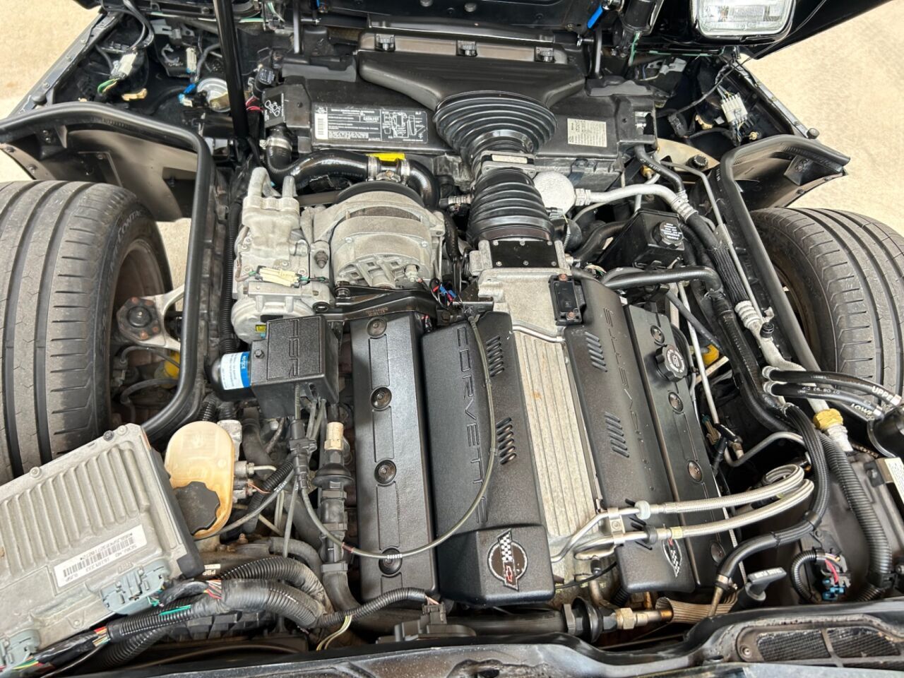 Chevrolet-Corvette-1994-Convertible-24