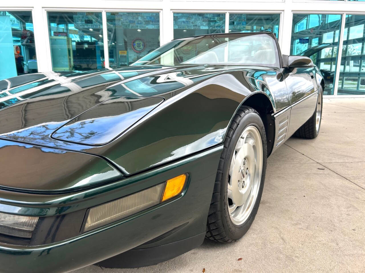 Chevrolet-Corvette-1994-Convertible-9