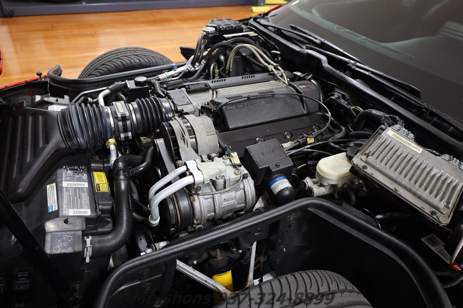 Chevrolet-Corvette-1994-Hatchback-2