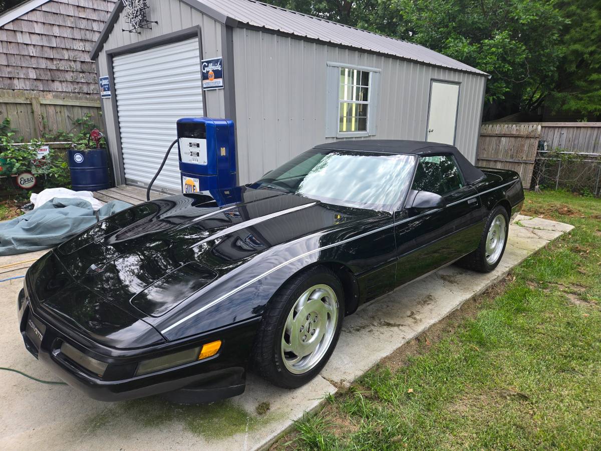 Chevrolet Corvette  1994 black