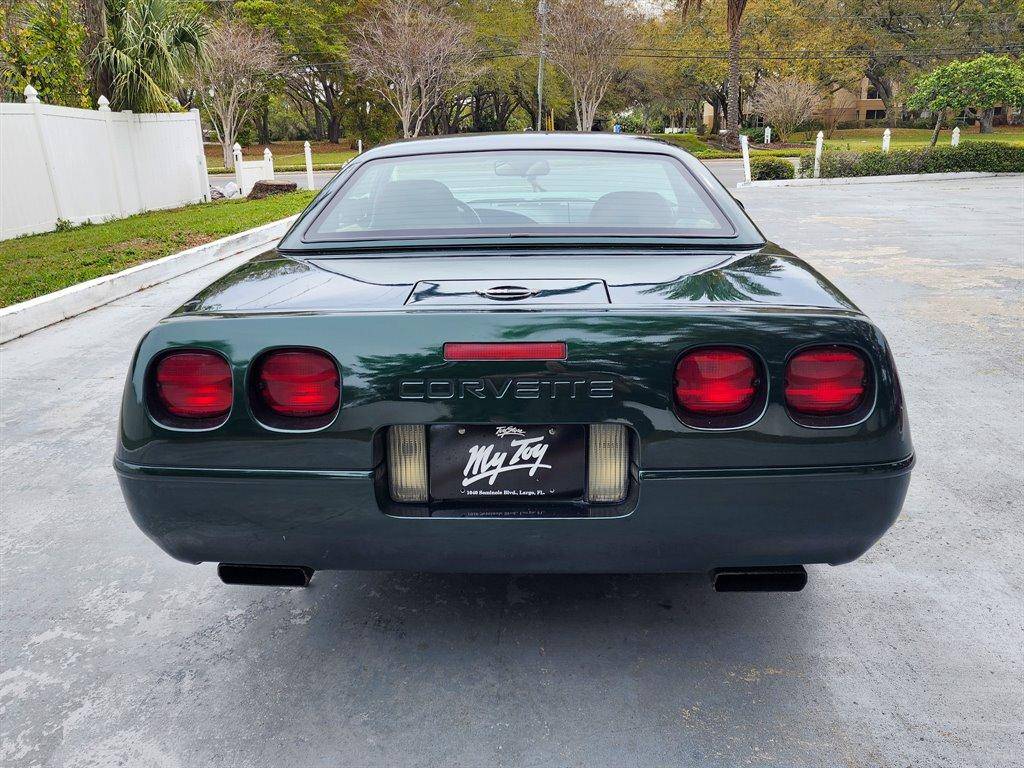 Chevrolet-Corvette-1994-green-14