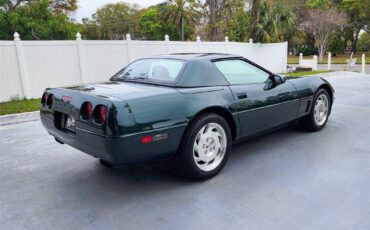 Chevrolet-Corvette-1994-green-15