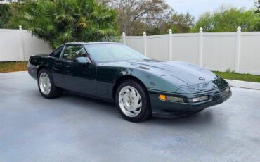 Chevrolet-Corvette-1994-green-9