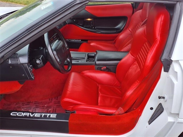 Chevrolet-Corvette-1995-2D-Coupe-17