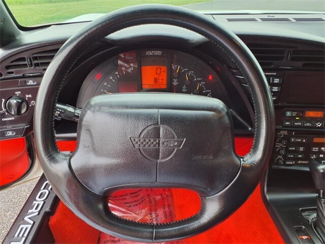 Chevrolet-Corvette-1995-2D-Coupe-21