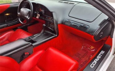 Chevrolet-Corvette-1995-2D-Coupe-27