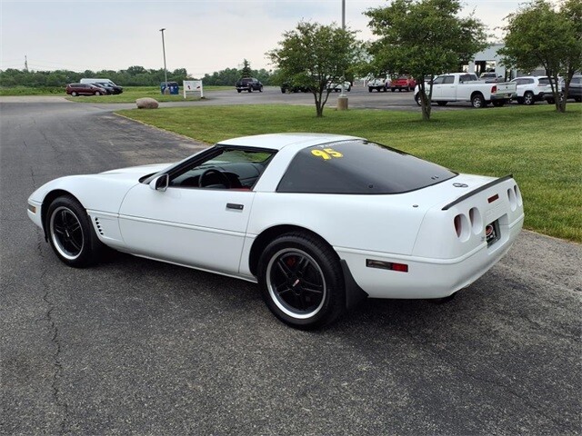 Chevrolet-Corvette-1995-2D-Coupe-4