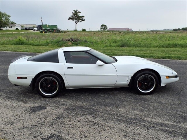 Chevrolet-Corvette-1995-2D-Coupe-7