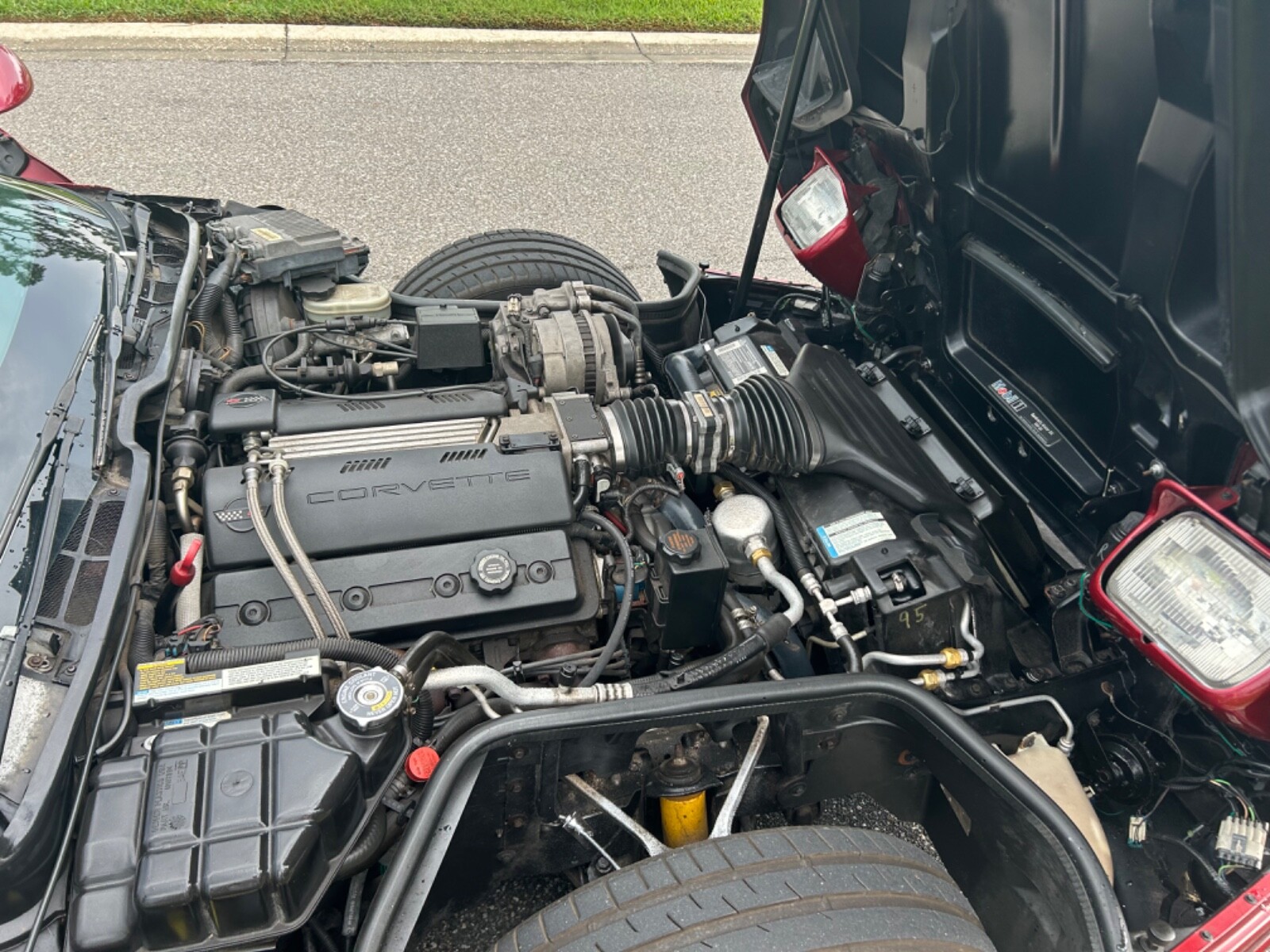 Chevrolet-Corvette-1995-Coupe-11