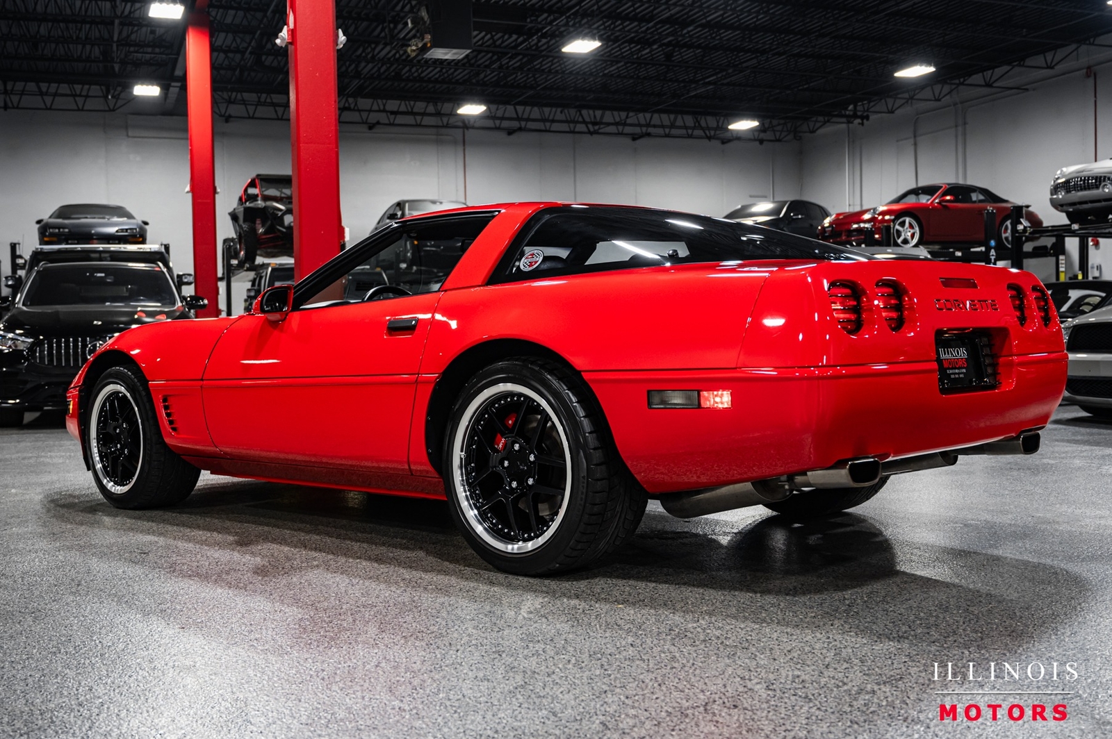 Chevrolet-Corvette-1995-Hatchback-2