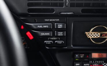 Chevrolet-Corvette-1995-Hatchback-23