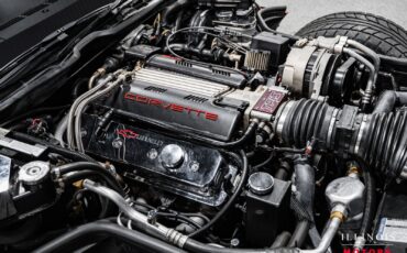 Chevrolet-Corvette-1995-Hatchback-37