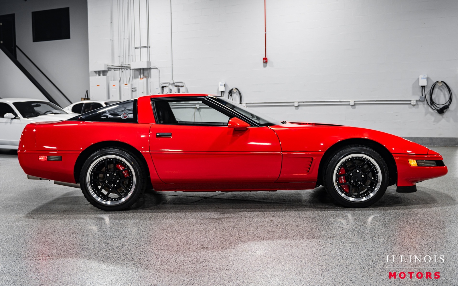 Chevrolet-Corvette-1995-Hatchback-5