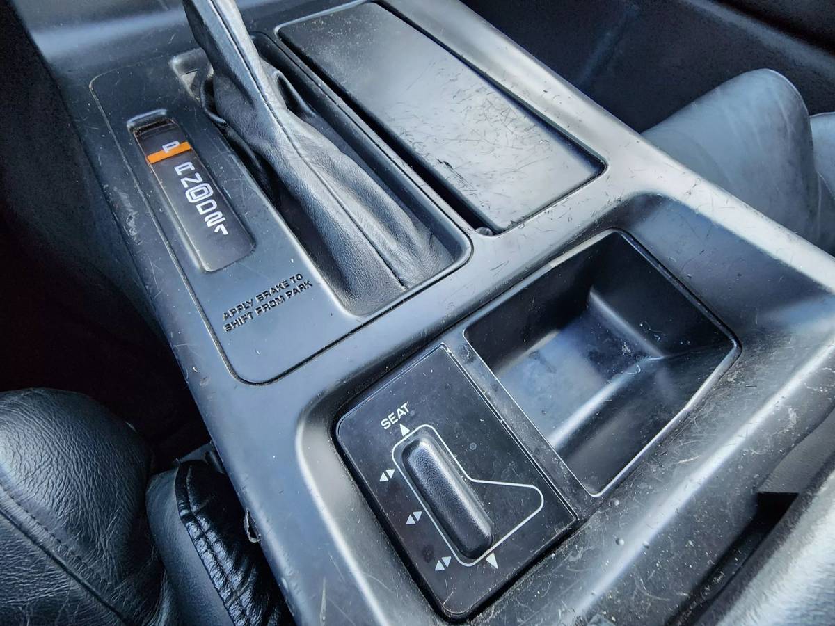 Chevrolet-Corvette-1995-black-21