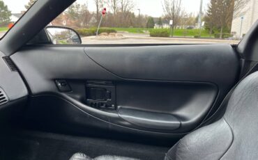 Chevrolet-Corvette-1995-black-3