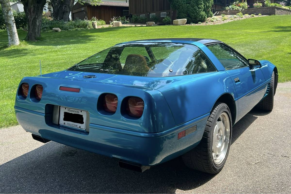 Chevrolet-Corvette-1995-blue-11