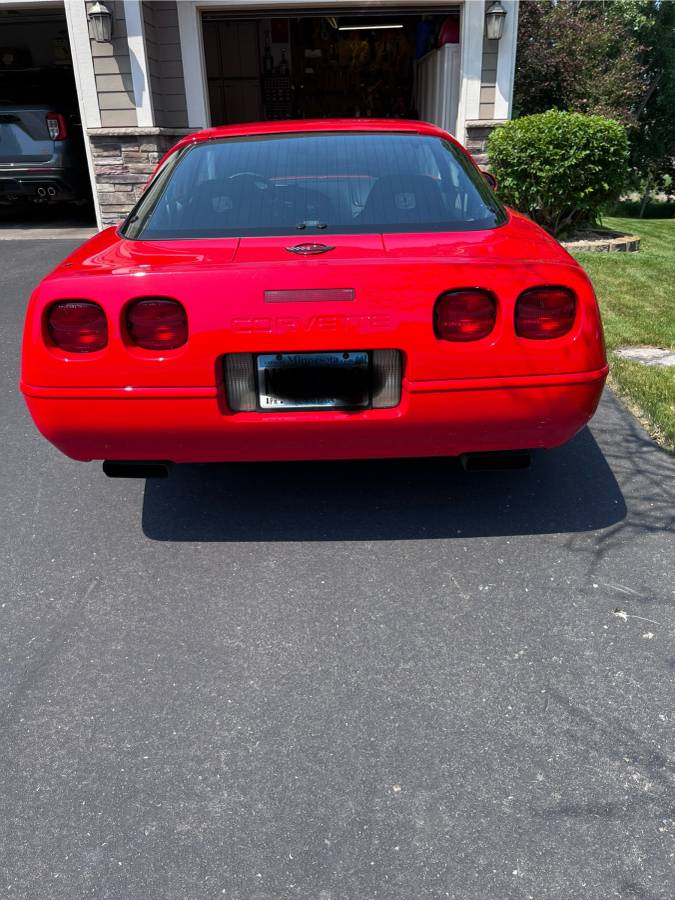 Chevrolet-Corvette-1995-red-1