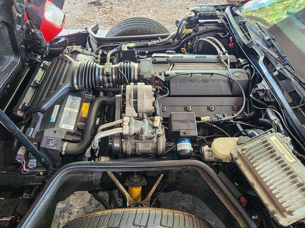 Chevrolet-Corvette-1995-red-18