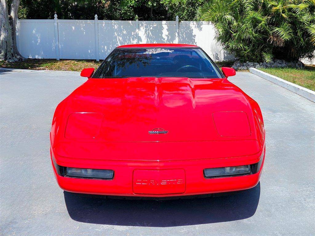 Chevrolet-Corvette-1995-red-2