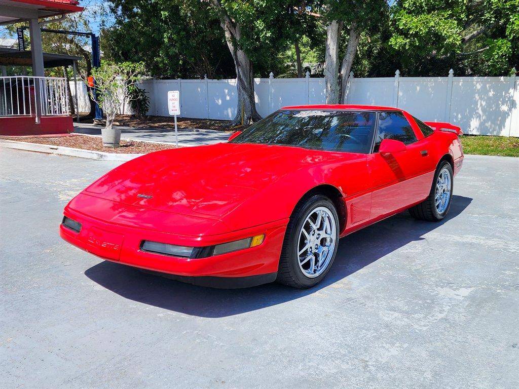 Chevrolet-Corvette-1995-red-3