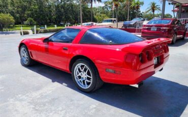 Chevrolet-Corvette-1995-red-5