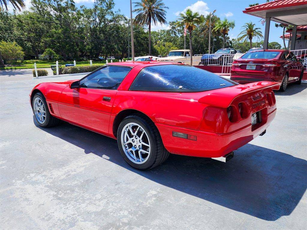 Chevrolet-Corvette-1995-red-5